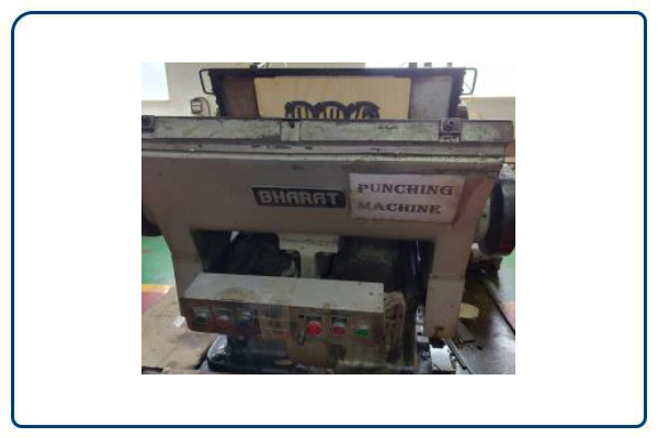 PUNCHING MACHINE